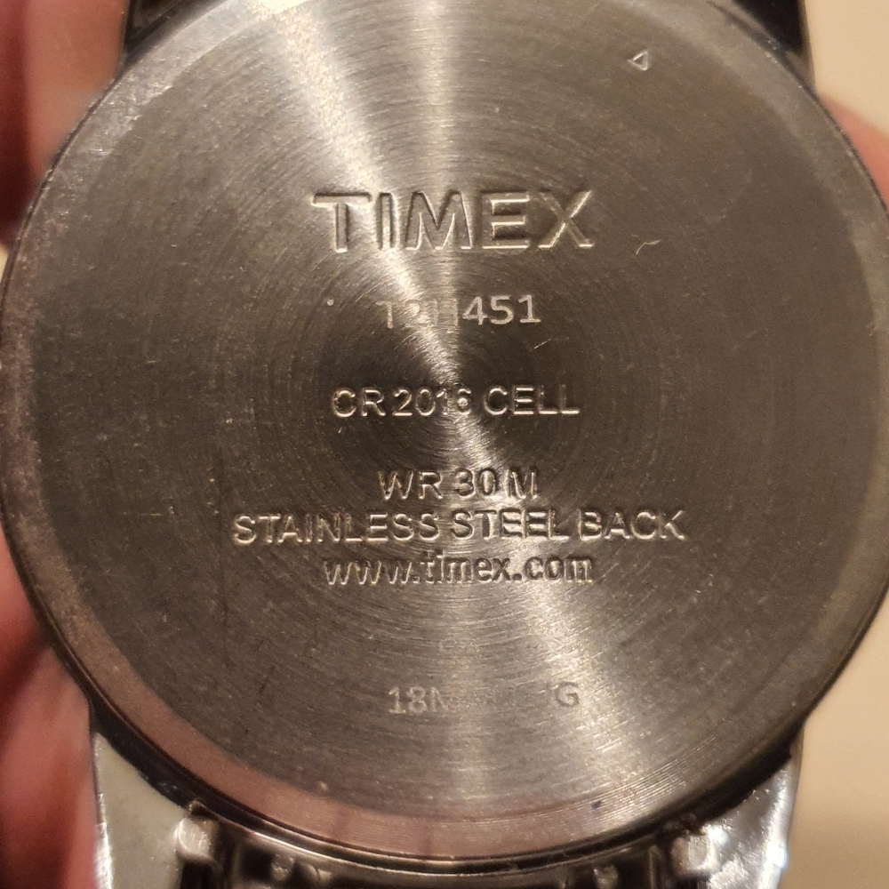 Timex Silver/White Stainless Steel Easy Reader Men's Watch w/Date - Picture 4 of 4
